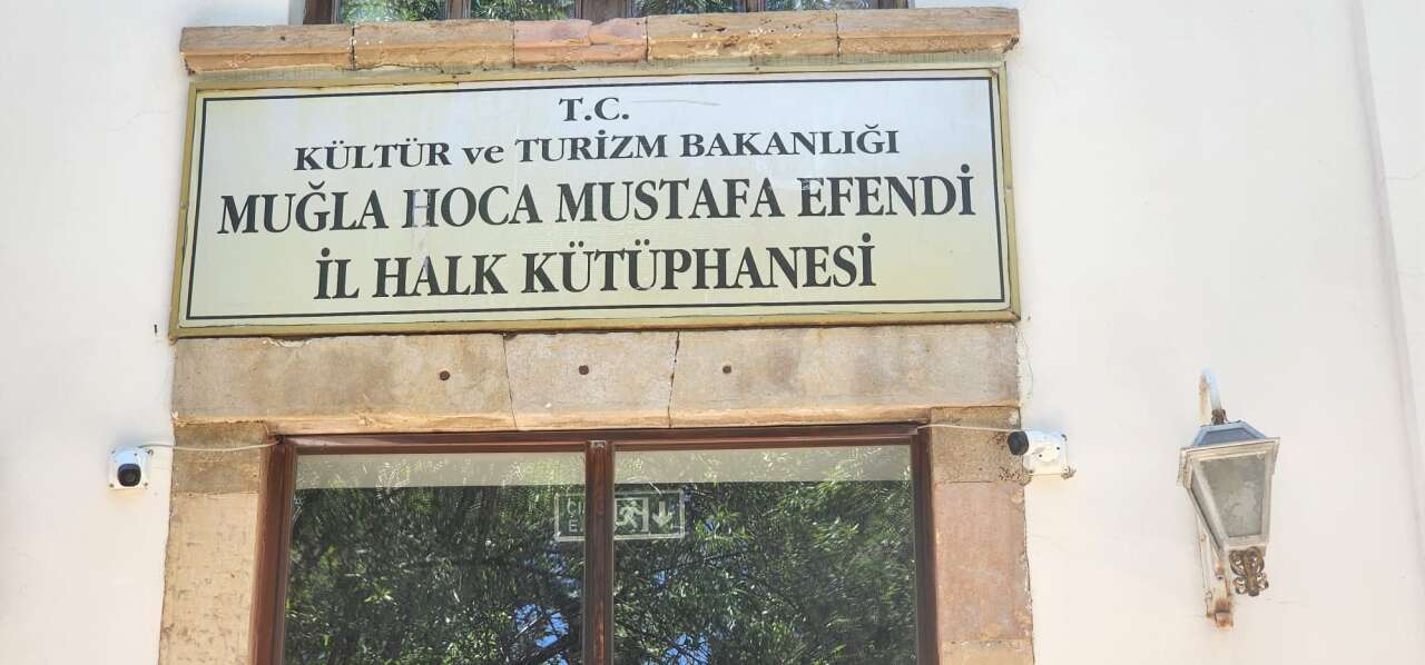 Muğla'da İki Kütüphane Deprem Riski Nedeniyle 2 Yıllığına Kapanıyor: Vatandaşlar Tepkili 6